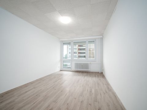 Pronájem bytu 2+kk, ul. Jungmannova, Hradec Králové