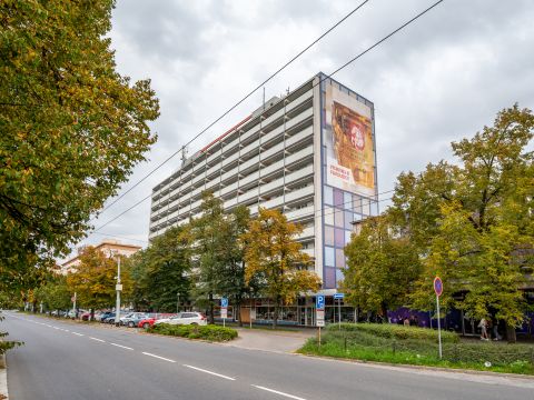 Pronájem bytu 2+1 s lodžií, Palackého tř., Pardubice