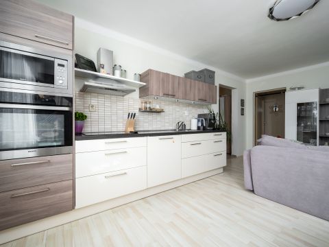 prodej bytu 3+kk, ul. Školská, Pardubice