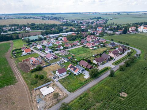 Prodej pozemku 452 m2 Všestary Hradec Králové