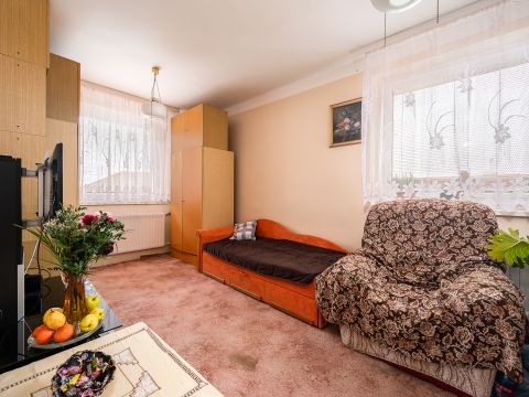 prodej-rodinneho-domu-stavbaru-sezemice
