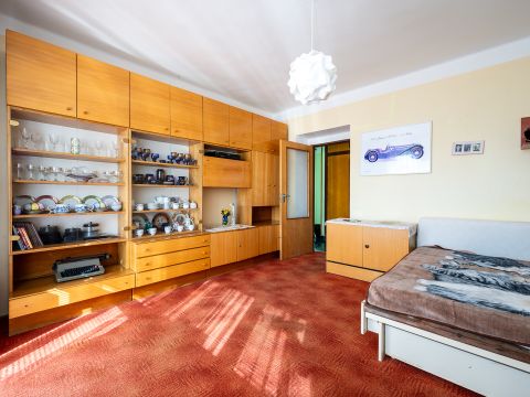 prodej-rodinneho-domu-stavbaru-sezemice