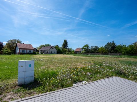 prodej-pozemku-1213-m-pardubice-dubany