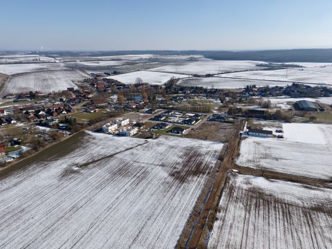 prodej-stavebniho-pozemku-obedovice