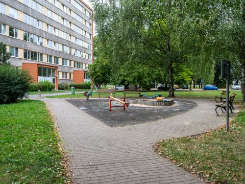 pronajem-bytu-2-kk-pardubice-polabiny