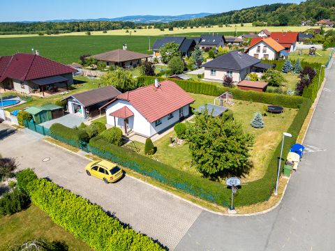 prodej rodinného domu 3+kk se zahradou, Černíkovice