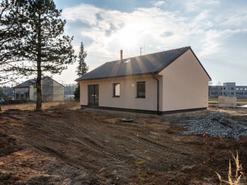 prodej-rodinneho-domu-mcely