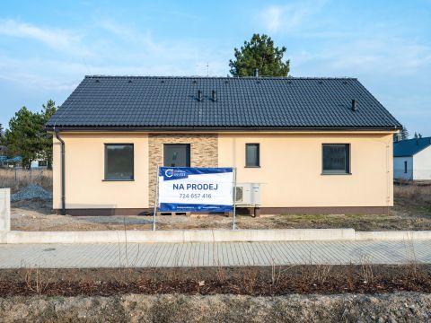 prodej-rodinneho-domu-mcely