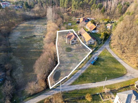prodej-rodinneho-domu-svojsice